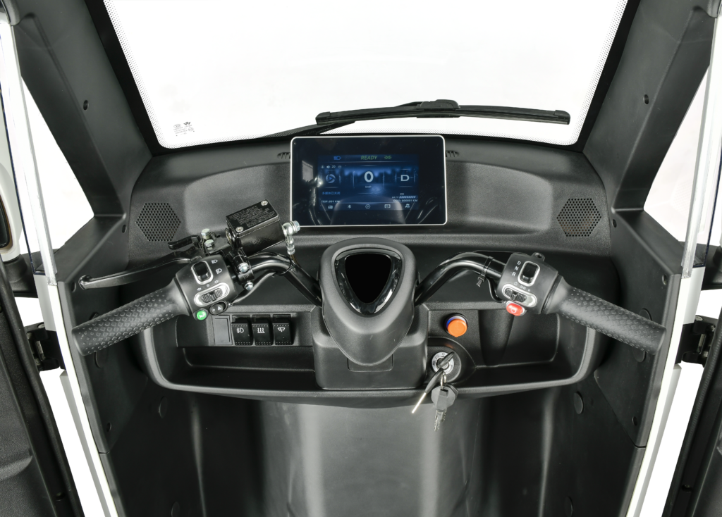 Cargo Runner Schmitt LWM Elektro-Kabinenroller 45 und 25 km/h – Bild 5